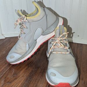 Columbia Light Gray Sneakers with Pink and Yellow Details